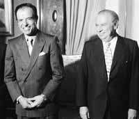 na09fo01.jpg (10146 bytes)