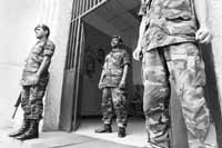 na18fo01.jpg (10796 bytes)