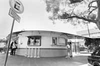 na03fo02.jpg (9307 bytes)