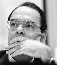 na03fo02.jpg (10438 bytes)