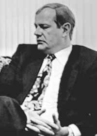 na09fo02.jpg (8907 bytes)