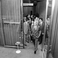 na12fo01.jpg (11850 bytes)