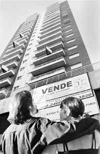 na03fo01.jpg (17906 bytes)