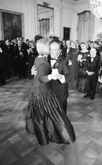 na06fo01.jpg (13724 bytes)