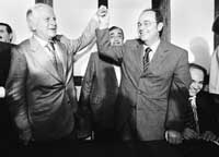 na04fo01.jpg (9341 bytes)