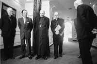 na05fo01.jpg (8320 bytes)