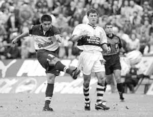 bu05fo01.jpg (16376 bytes)