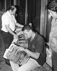 na04fo01.jpg (15302 bytes)