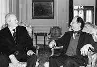 na16fo01.jpg (10786 bytes)