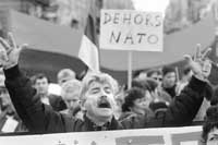 na04fo01.jpg (9984 bytes)