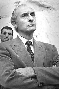 na08fo01.jpg (13916 bytes)