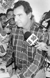 na08fo02.jpg (22087 bytes)