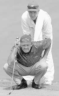 na26fo02.jpg (13965 bytes)