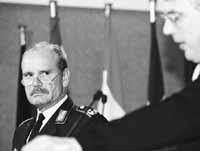 na24fo01.jpg (7771 bytes)