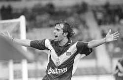 na27fo01.jpg (9589 bytes)