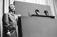 na15fo01.jpg (7445 bytes)