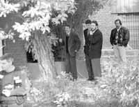 na08fo01.jpg (12005 bytes)