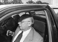 na04fo01.jpg (9711 bytes)