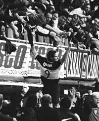 bu04fo02.jpg (18242 bytes)