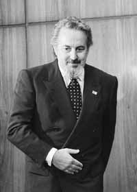 na07fo01.jpg (9151 bytes)