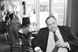 na08fo01.jpg (12580 bytes)