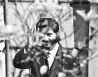 na06fo01.jpg (10448 bytes)