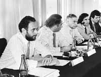 na02fo06.jpg (11098 bytes)