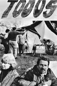 na04fo01.jpg (19292 bytes)