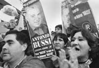 na05fo01.jpg (11105 bytes)