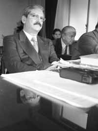 na01fo01.jpg (9371 bytes)