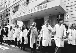 na17fo01.jpg (16330 bytes)