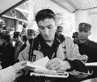 na23fo04.jpg (13110 bytes)