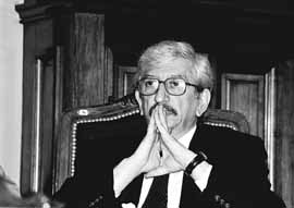 na02fo01.jpg (10843 bytes)