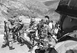 na25fo01.jpg (18134 bytes)