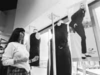 na03fo01.jpg (9485 bytes)