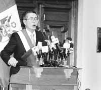 na18fo01.jpg (11639 bytes)