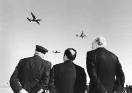 na10fo01.jpg (8300 bytes)