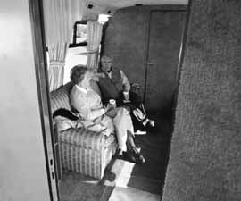 na04fo01.jpg (12137 bytes)