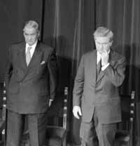 na12fo01.jpg (8684 bytes)