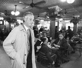 na03fo03.jpg (16273 bytes)