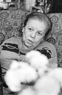 na03fo02.jpg (13891 bytes)