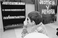 na03fo01.jpg (9071 bytes)