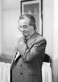 na12fo01.jpg (9775 bytes)