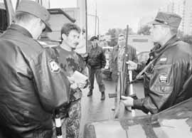 na22fo01.jpg (14036 bytes)