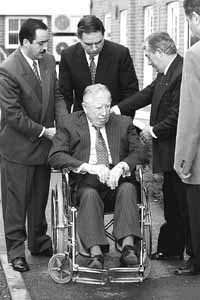 na18fo01.jpg (16445 bytes)