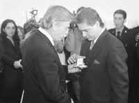 na16fo01.jpg (7641 bytes)