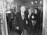 na07fo01.jpg (9832 bytes)