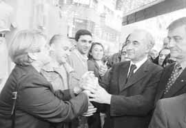 na06fo02.jpg (11037 bytes)