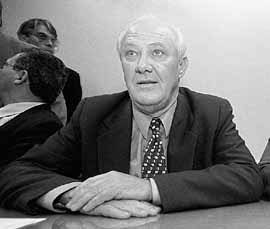 na15fo01.jpg (11541 bytes)