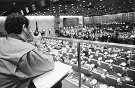 na16fo01.jpg (17238 bytes)